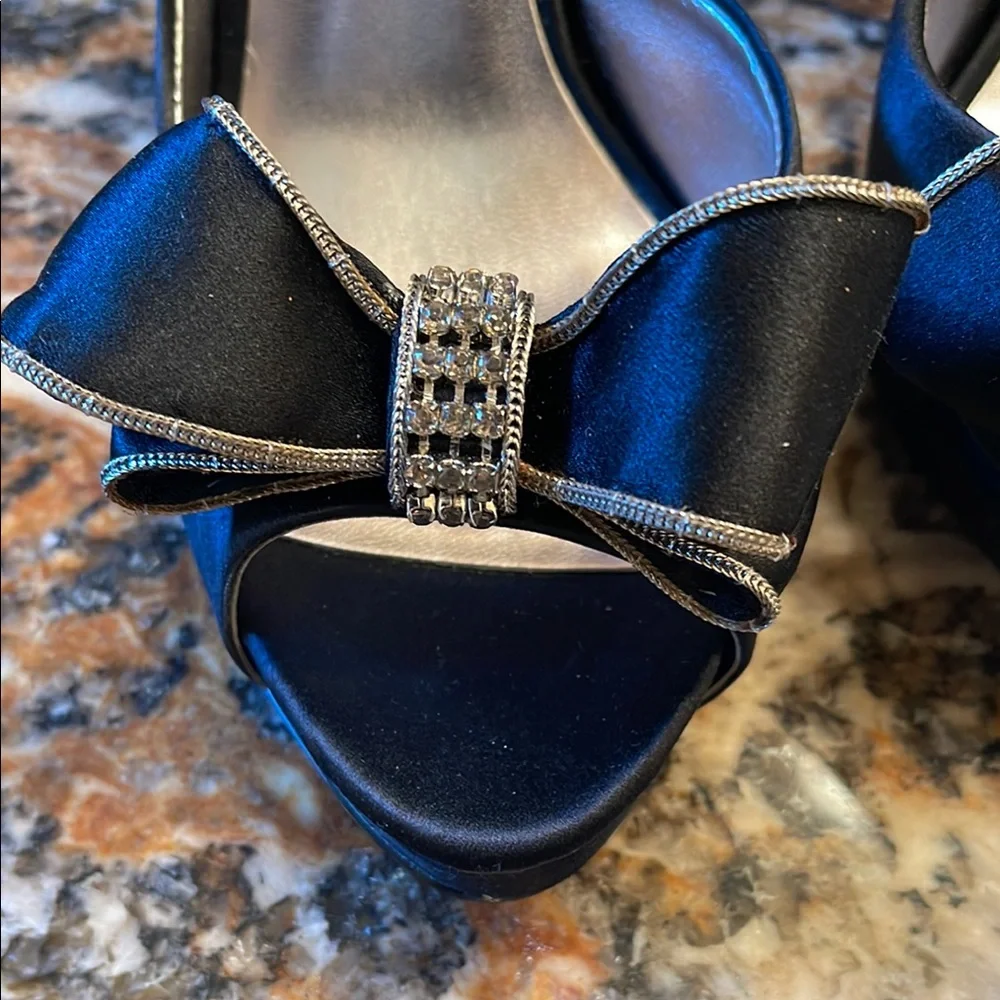 Nine West Black Peep Toe Heels - Picture 3 of 7